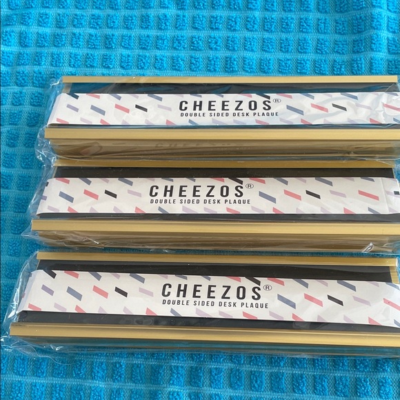 Accessories - CHEEZOS Double-Sided Desk Plaque - Gold & Black